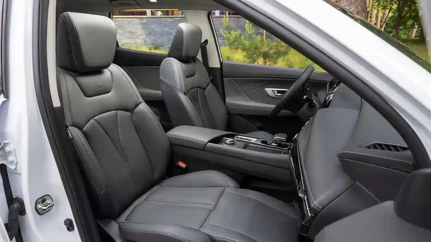 Стартовали продажи флагманского кроссовера Dongfeng HUGE
